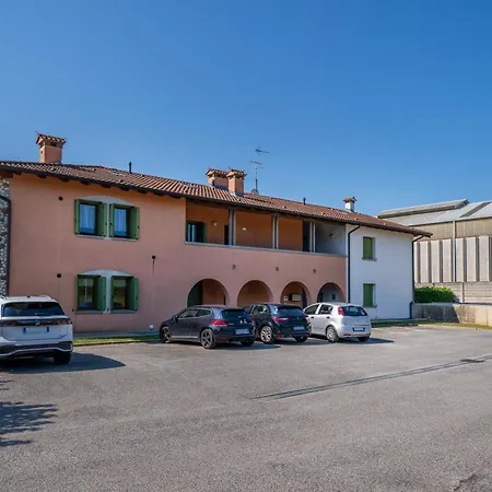 Appartement Terminal Nord Garden House Feletto Umberto